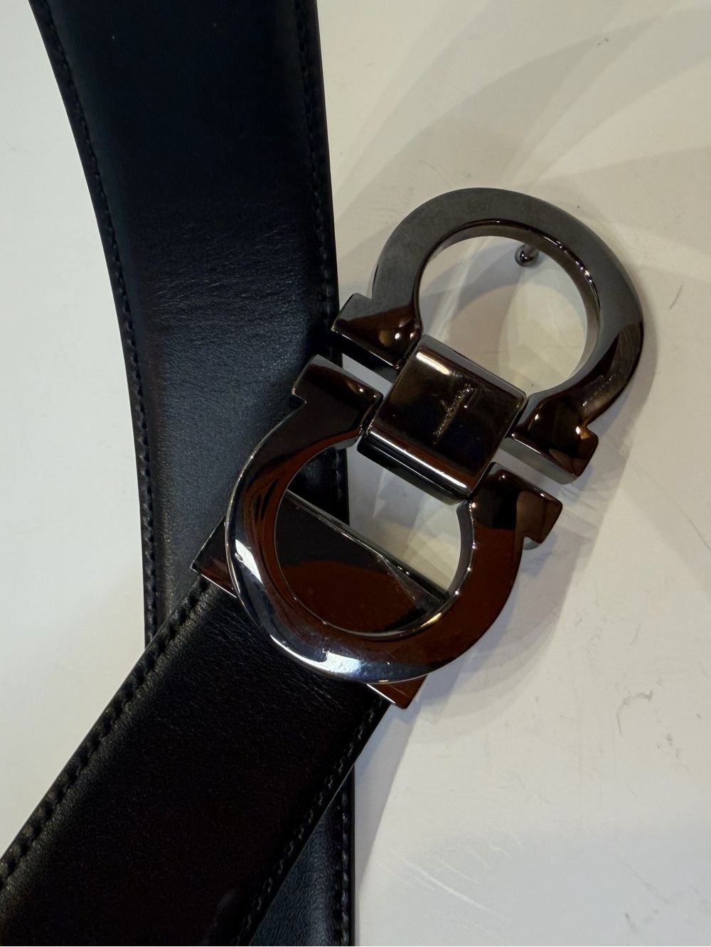 Ferragamo Men's Reversible Leather Double adjustable Gancini belt - Picture 7 of 16